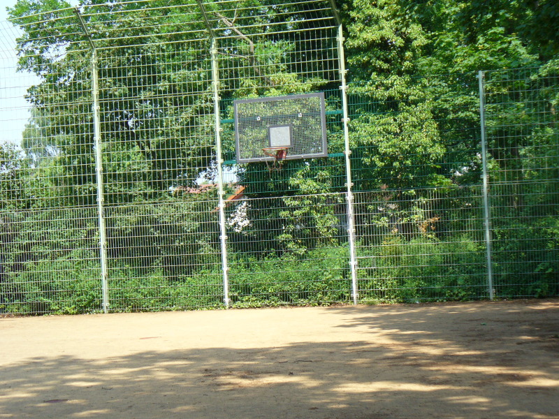 Ballspielplatz Ruhwaldpark,Spandauer Damm -2,20.05.2011,Foto:Behrendt