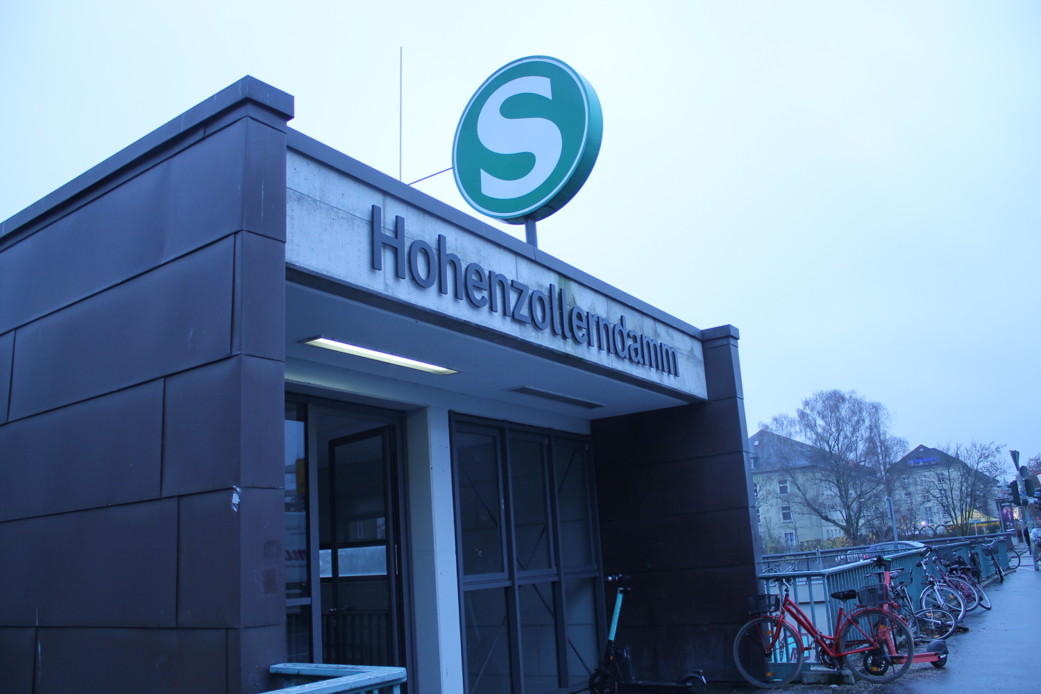 S Bahnhof Hohenzollerndamm