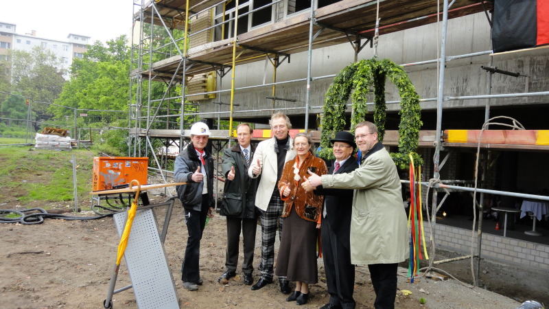 Richtfest für den Erweiterungsbau der Johann-Peter-Hebel-Schule am 19.5.2010