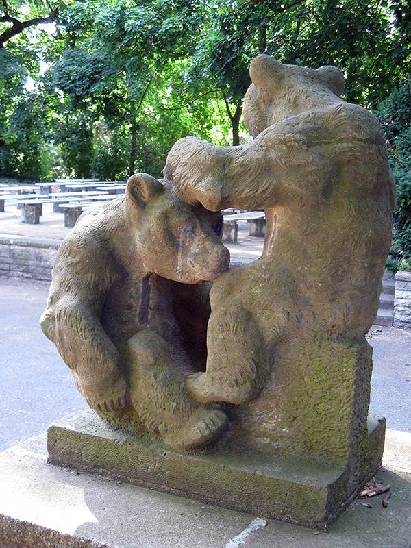 Zwei Bärengruppen ­- H. Weiss (zirka 1950)