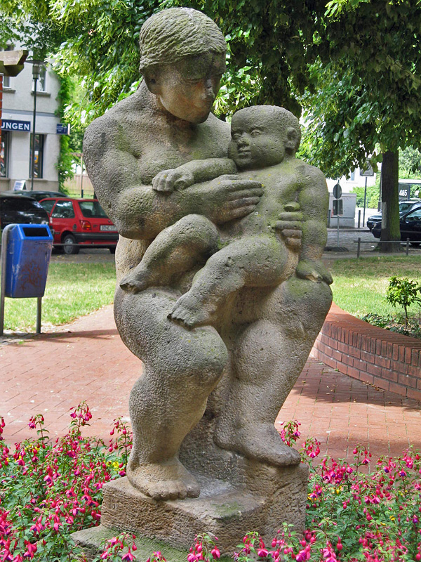 Mutter mit Kind -­ Dietrich Grüning (1986)