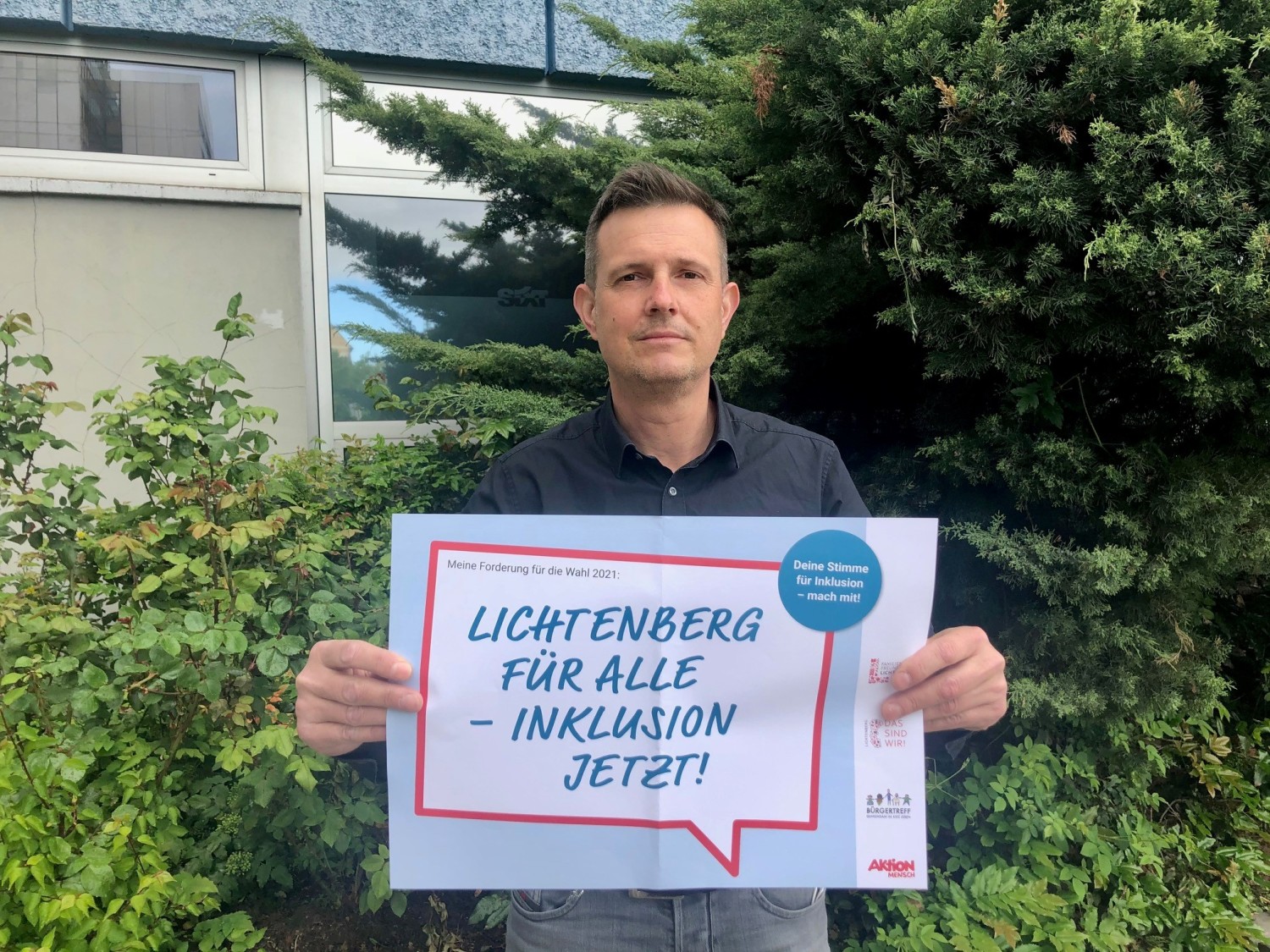 André Erfurth, Mitarbeiter von leben lernen gGmbH am EDKE, fordert: "Lichtenberg für alle - Inklusion jetzt!"