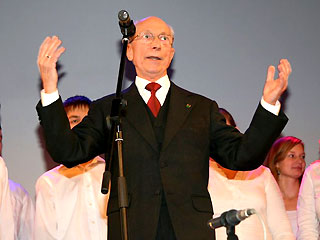 Klaus Kühling Chorleiter vom Hellersdorfer Kinder- und Jugendchor