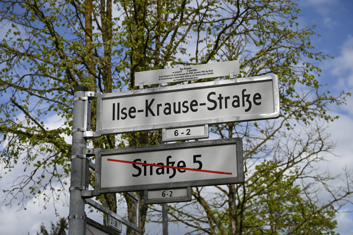 Die ehemalige Nummernstraße 5 in Buch trägt nun den Namen Ilse-Krause-Straße.