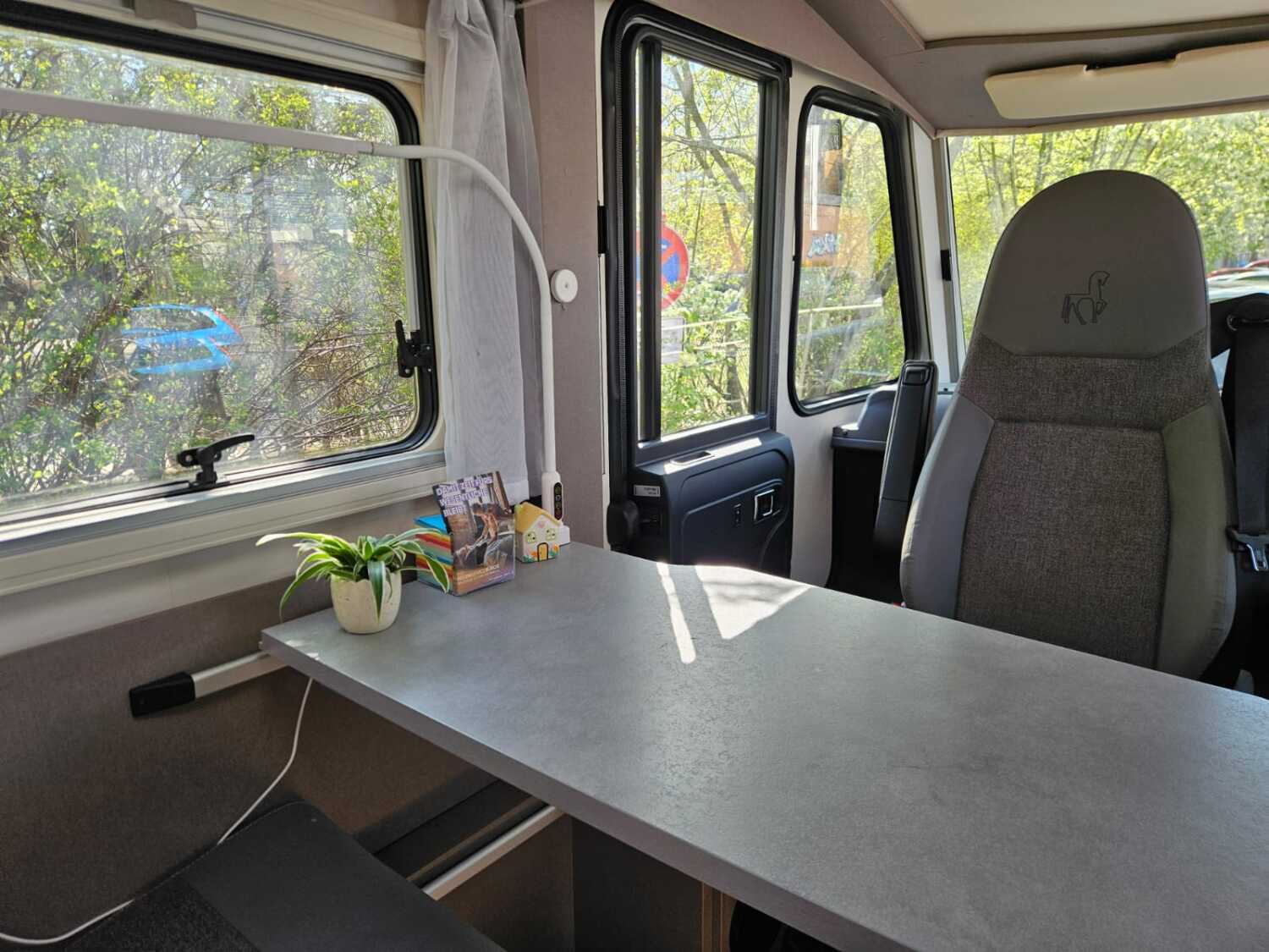 Beratungsbus des Familienbüro Innenansicht