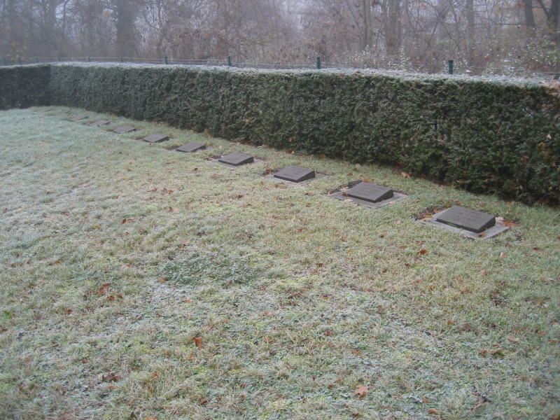 Ansicht von Kriegsgräbern auf dem Friedhof Staaken