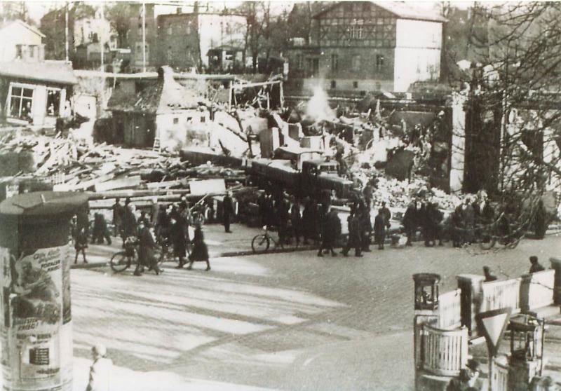 Kriegsbedingte Zerstörungen des Bahnhofs Zehlendorf