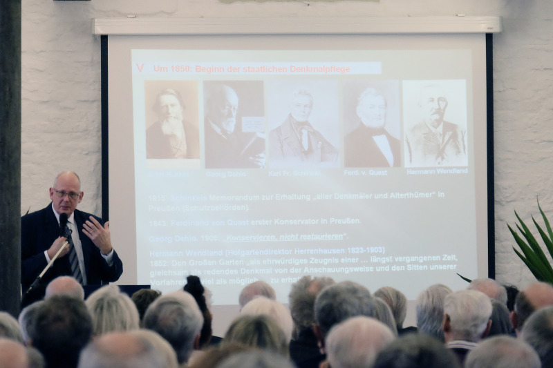 Eröffnung des Berliner Lenné-Jahr 2016 - Prof. Dr. Michael Rode (Gartendirektor der Stiftung Preußische Schlösser und Gärten) bei seinem Vortrag 