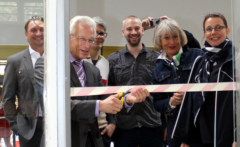Frühlingsfest10 - Bezirksbürgermeister Norbert Kopp eröffnete den Fahrradladen »VELOSTIL« - OTL am 2014.05.10