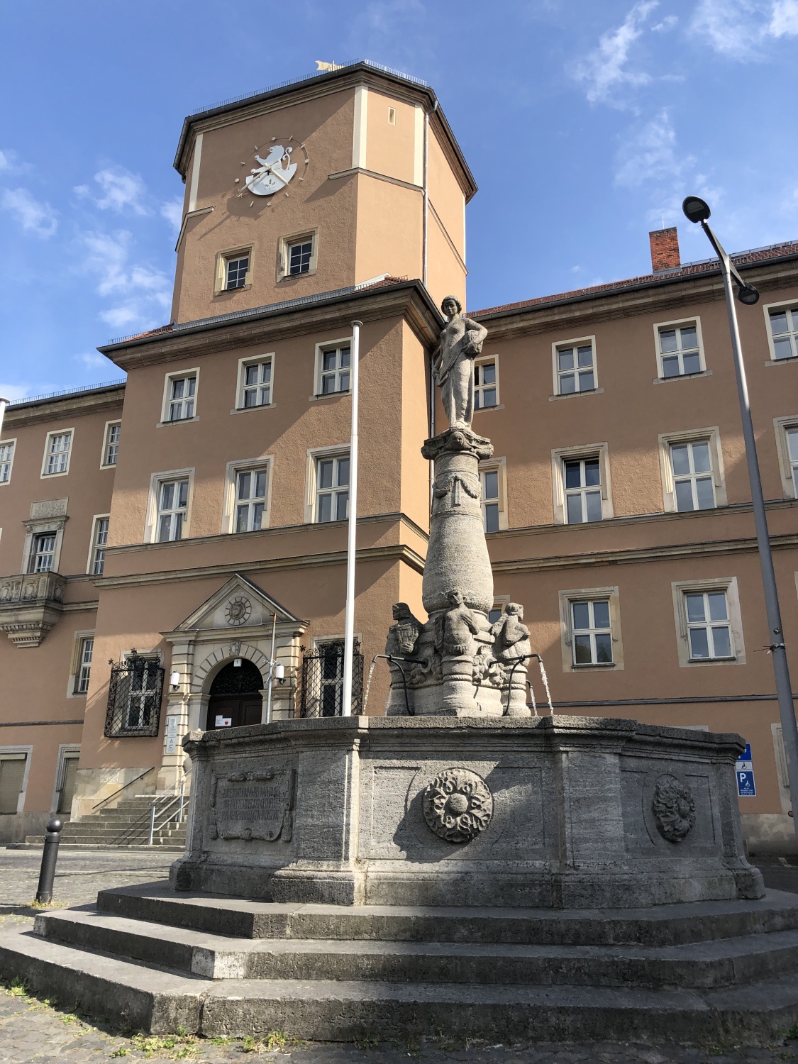 Vier-Winde-Brunnen am Rathaus Lankwitz