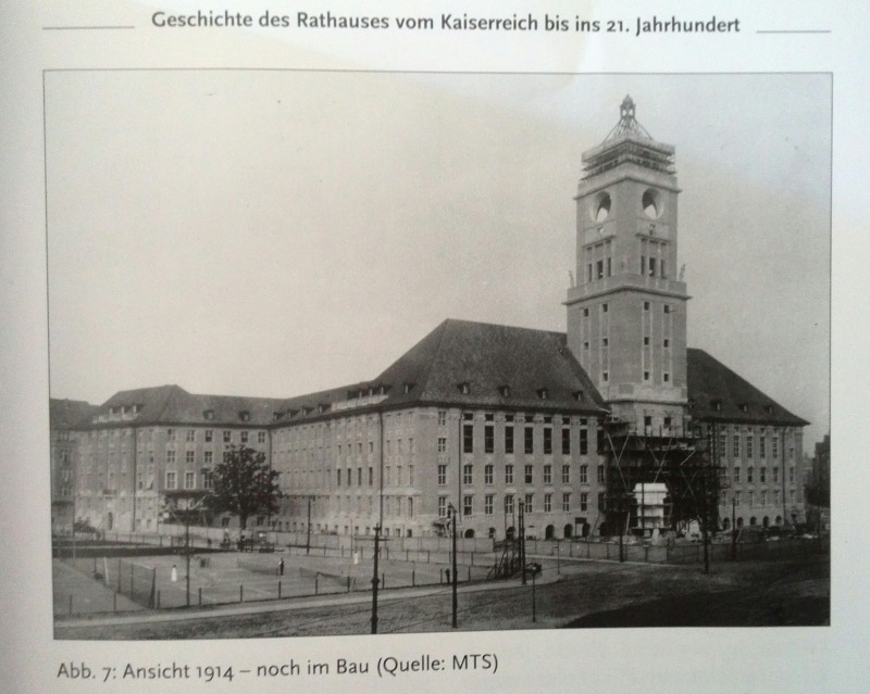 Rathaus Schöneberg 1914 (noch im Bau)