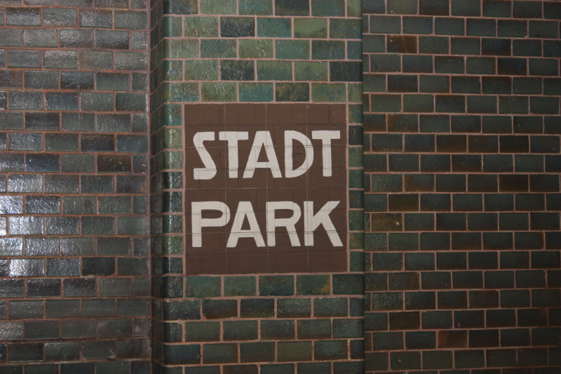 Stadtpark Schild