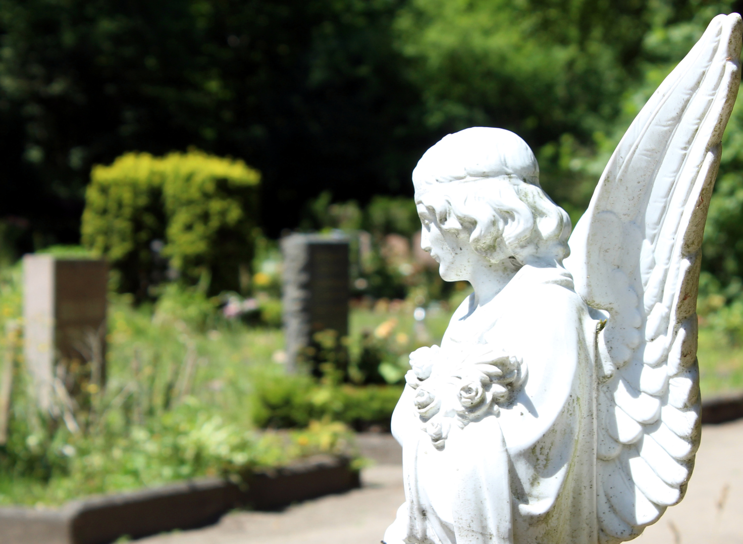 Friedhof Grünau, Engel Statue 