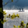 Angler im Morgennebel