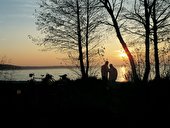 Radwanderer im Sonnenuntergang