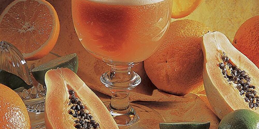 Papaya-Cocktail mit Kardamom