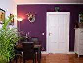 Farbe an der Wand