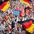 Fans beim Spiel Deutschland - Griechenland