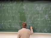 Professor in einer Mathematik-Vorlesung