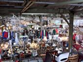 Hallenflohmarkt an der Arena in Berlin-Treptow