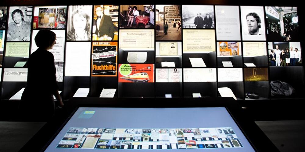 Ausstellung zum Thema Fluchthilfe für DDR-Bürger