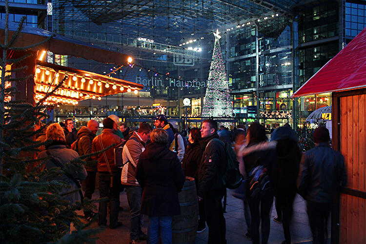 Weihnachtsmarkt am Hauptbahnhof