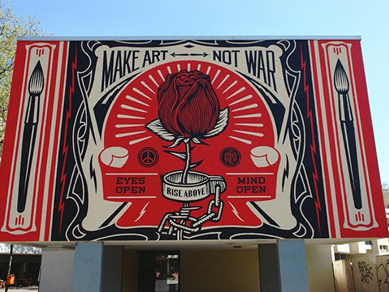 Shepard Fairey: Make Art Not War
