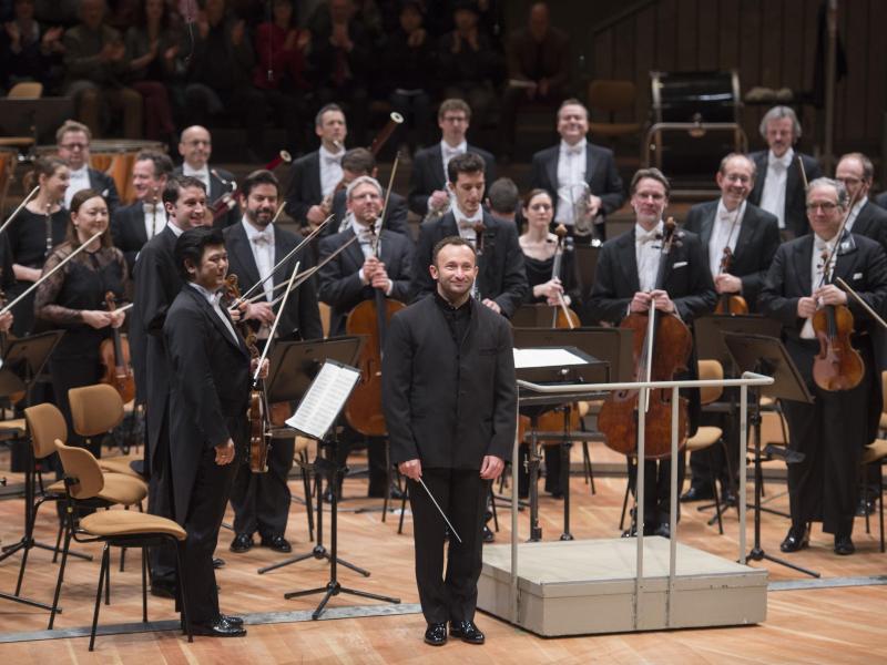 Petrenko auf der Bühne der Berliner Philharmonie