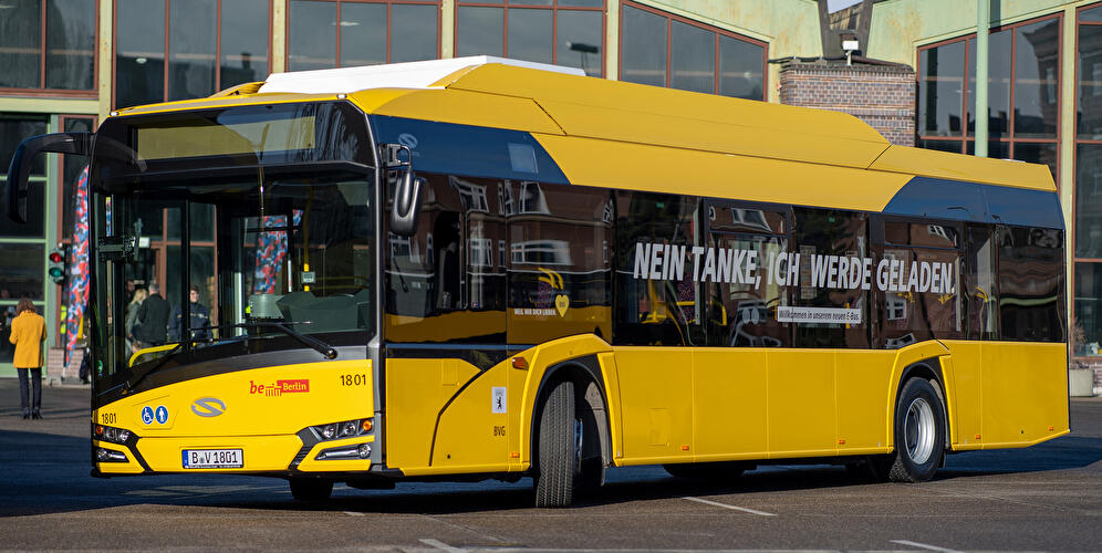 Neue Buslinie und kürzere TXL-Taktung