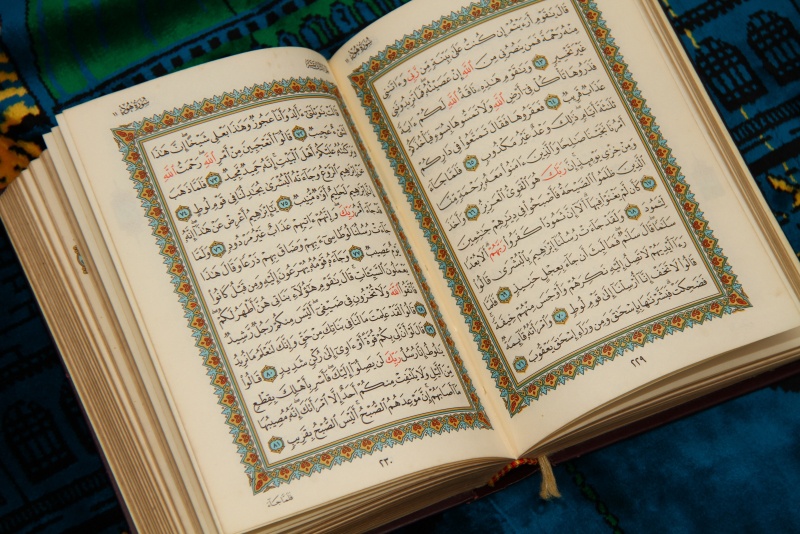 aufgeschlagener Koran
