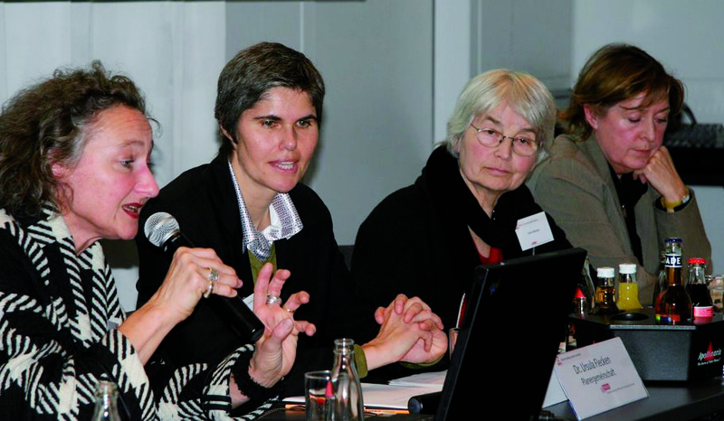 Vier Referentinnen in der Diskussion
