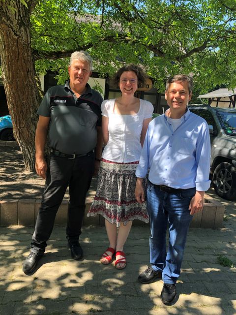 Bezirksbürgermeister Uwe Brockhausen, Umweltstadträtin Korinna Stephan und Forstamtsleiter Karl-Heinz Marx (v.r.) (Bild: BA Reinickendorf)