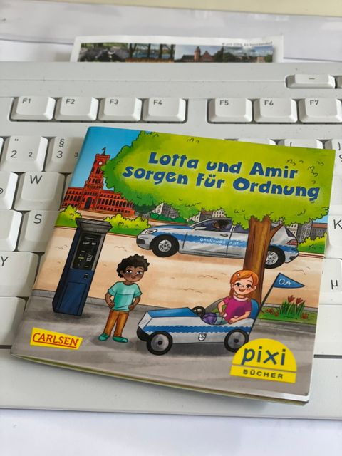 Pixi Buch "Lotta und Amir sorgen für Ordnung" (Bild: BA Reinickendorf)