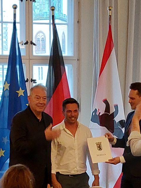 Schulstadtrat Harald Muschner (CDU), Schulleiter Andre Seidel und Staatssekretär Alexander Slotty (Bild: BA Reinickendorf)