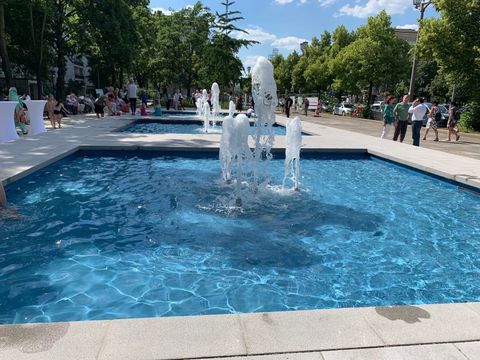 Wiedereröffnung der erneuerten Brunnen- und Grünanlage Karl-Marx-Allee