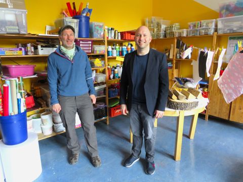 Jörg Repp, Leiter des Kinderzentrums (li.), Jugendstadtrat Alexander Ewers (Bild: BA Reinickendorf)