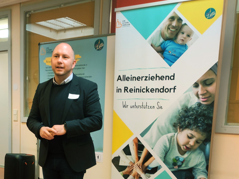 Alexander Ewers bei der Vorstellung des Netzwerks für Alleinerziehende in der Flotten Lotte