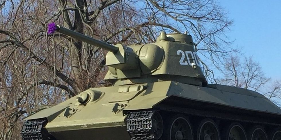 Panzer an der Straße des 17. Juni in Berlin
