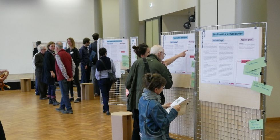 Ausstellungseröffnung Friedrichshain-West