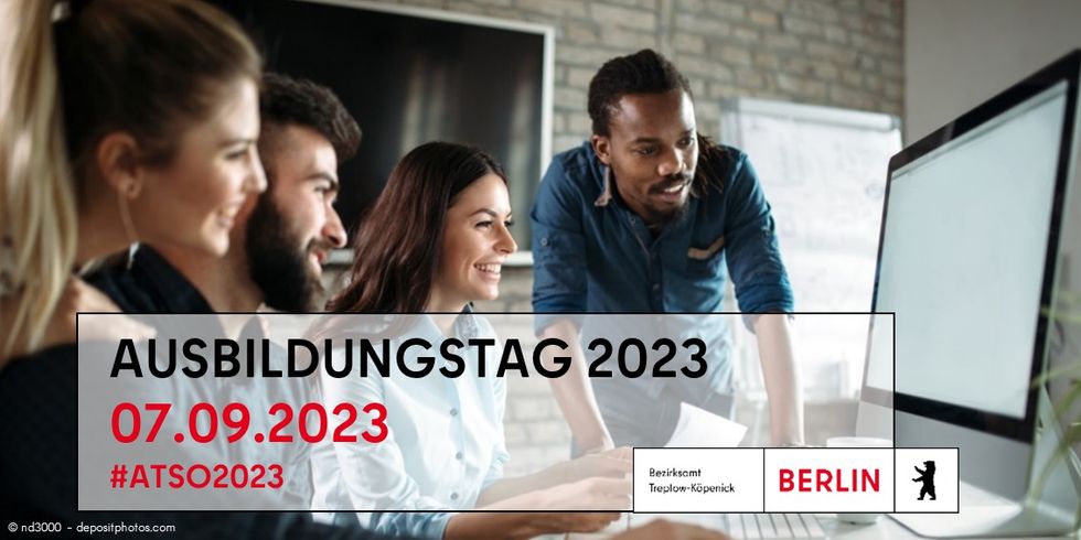 Junge Menschen sitzen vor einem Computer-Bildschirm