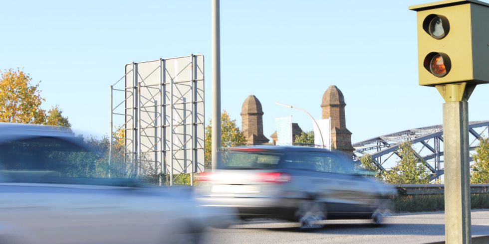 Mit vermehrten Geschwindigkeitskontrollen soll das Rasen im Bezirk eingedemmt werden.