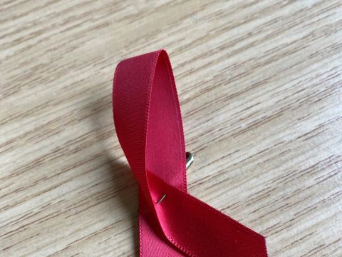 Schleife Welt-AIDS-Tag