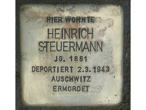 Bildvergrößerung: Stolperstein Heinrich Steuermann