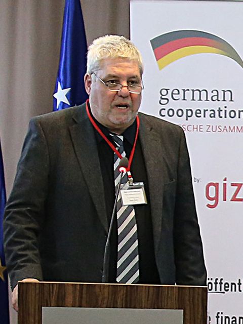 Finanzstaatssekretär Klaus Feiler auf der Konferenz