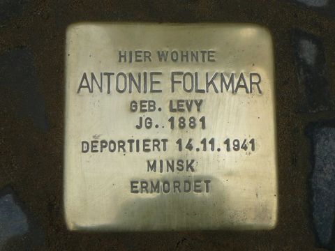 Stolperstein für Antonie Folkmar