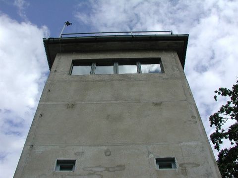 Bildvergrößerung: Wachturm am Schlesischen Busch