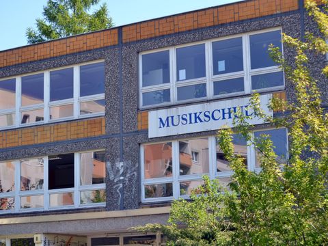 Buch Musikschule von Außen