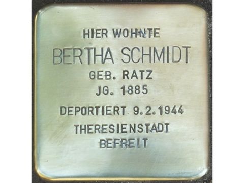 Bildvergrößerung: Stolperstein Bertha Schmidt