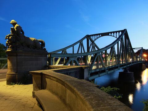 Ampliación de la imagen: Glienicker Brücke bei Nacht