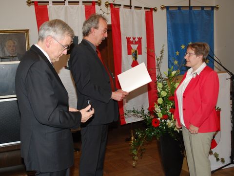 Bildvergrößerung: Christina Sakowski Verleihung Bezirksverdienstmedaille 2012 am 14.03.2014
